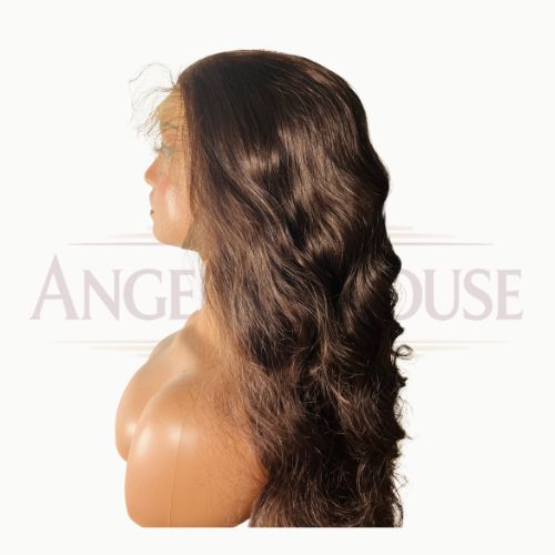INDIRA – Perruque synthétique légèrement ondulée 32 pouces | HD lace 13x6 – 250 % – Image 2