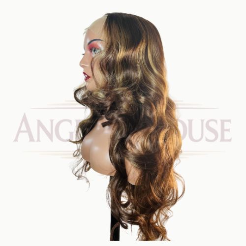 NATALIA – Perruque synthétique ondulée 28 pouces | HD lace 13x6 – 250 % – Image 3
